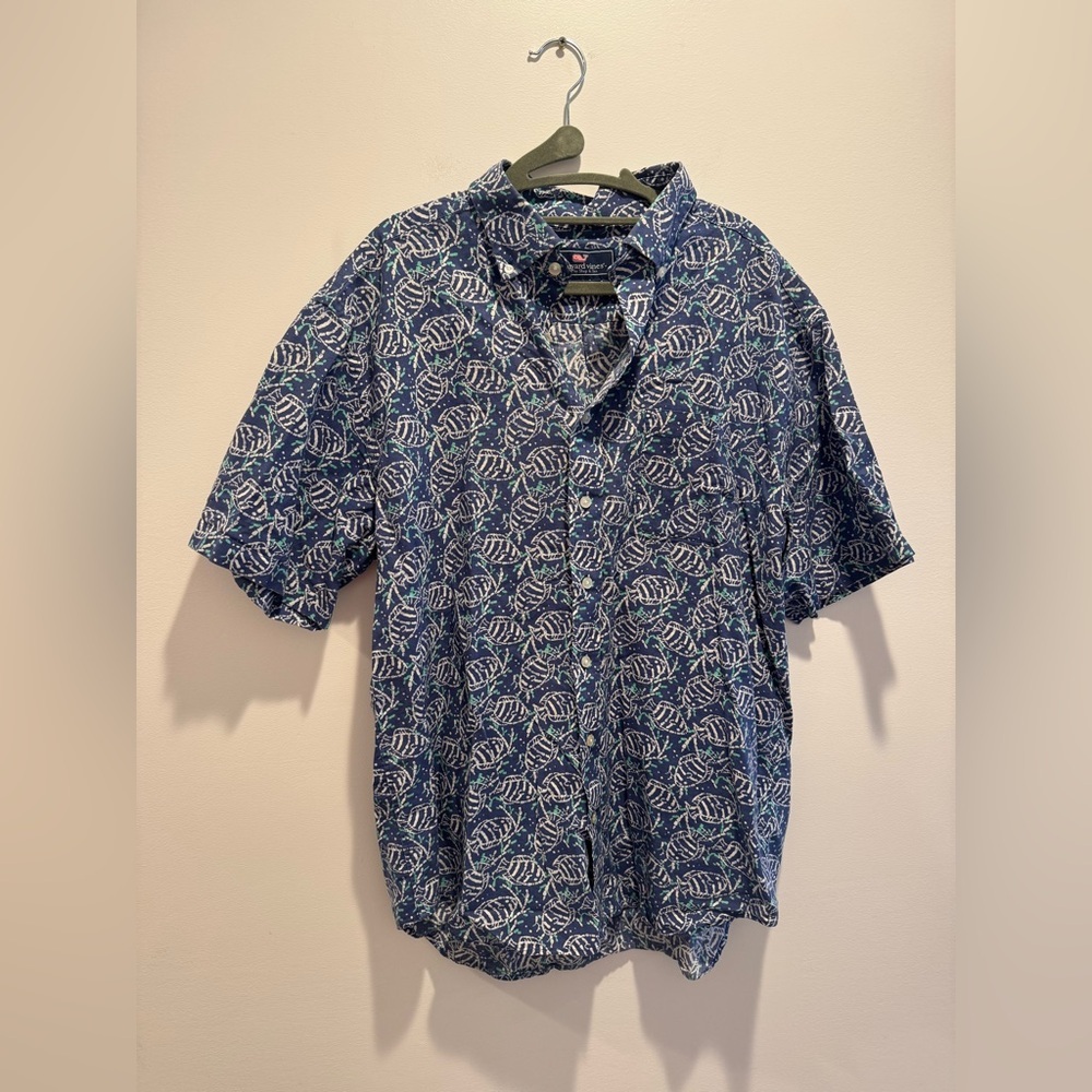 Vineyard Vines Shep & Ian Fish Button Down